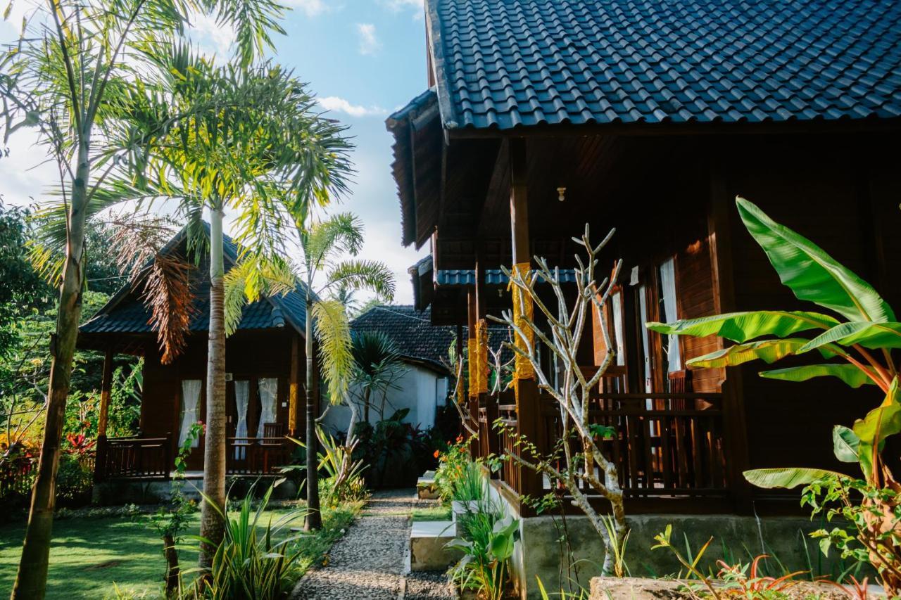 Kurnia Guest House & Spa Sakti Exterior photo